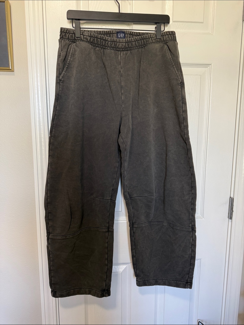 GAP Women’s Washed Charcoal Gray Joggers barrel leg acid wash sz L